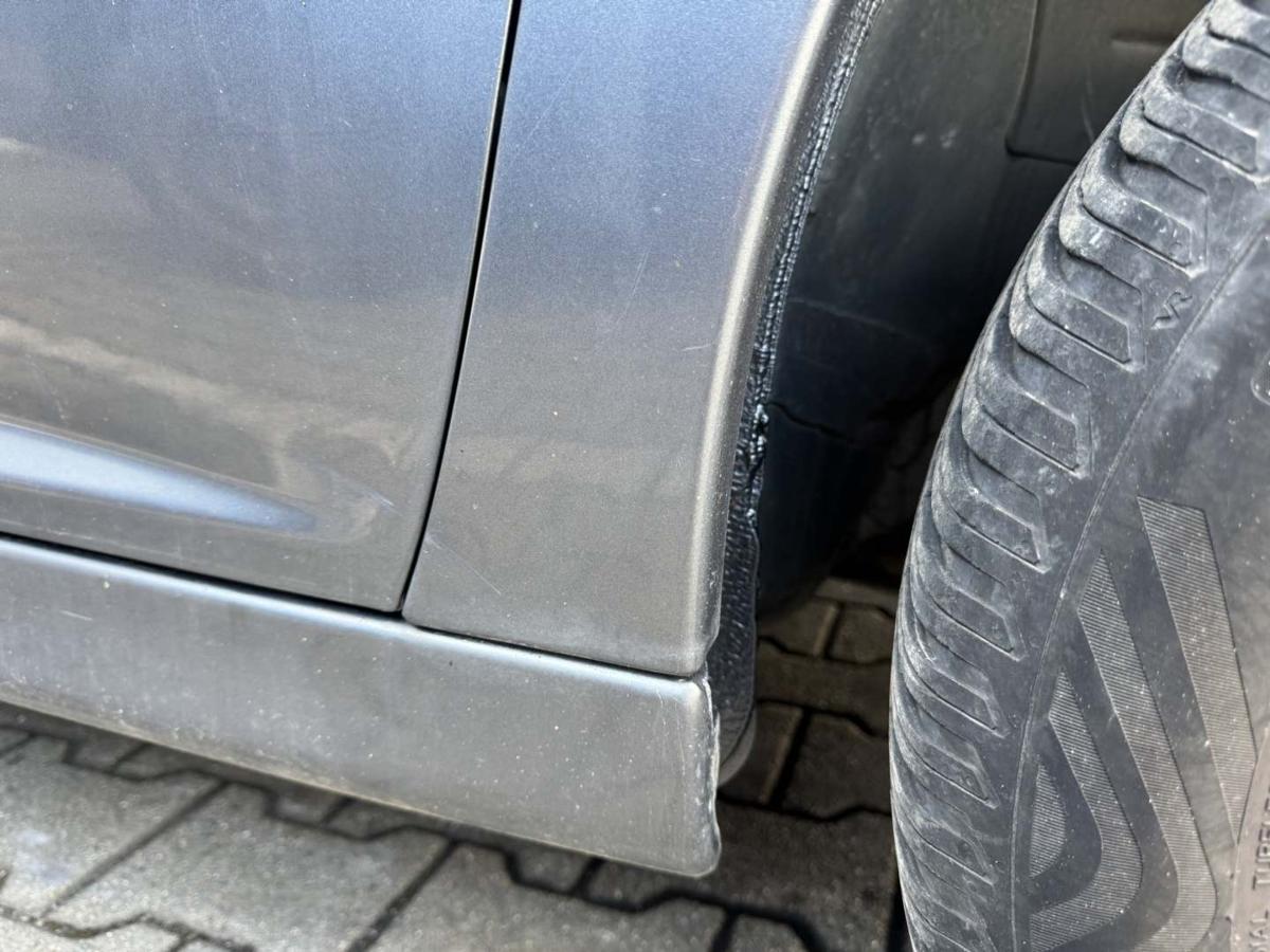 Peugeot 207 original Kotfl&uuml;gel vorn rechts KTH Thorium Grau Bj.2010